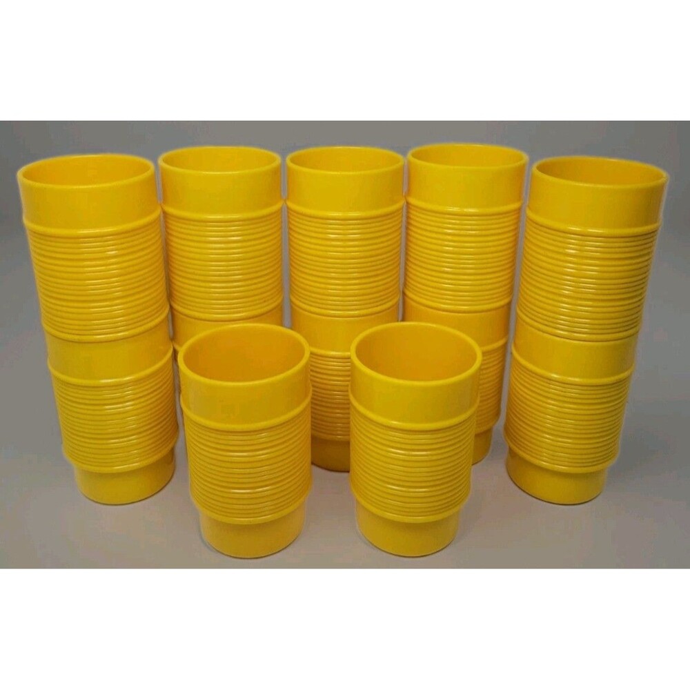 Lot of 12 Vintage Rubbermaid Yellow Stackable Ribbed Plastic Tumblers  #3826